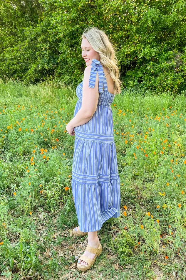 Rings Gilli Walking By You Striped Midi Dress BlueWhite