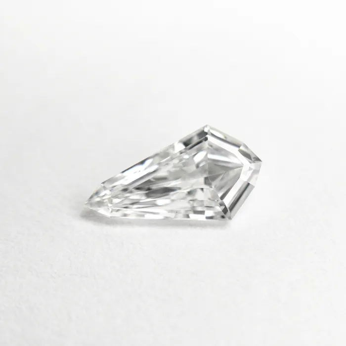 Rings Misfit Diamonds White Step Cut Diamond 072ct Kite