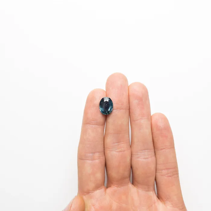 Rings Misfit Gems 569ct 1255x959x554mm Oval Brilliant Sapphire 1996501