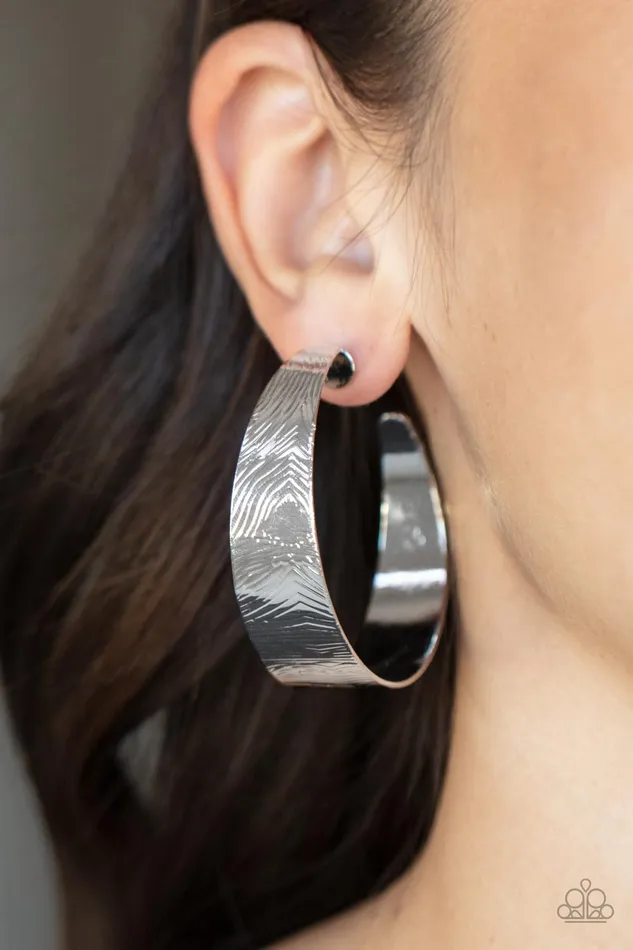 Rings Paparazzi Accessories Curve Crushin Silver