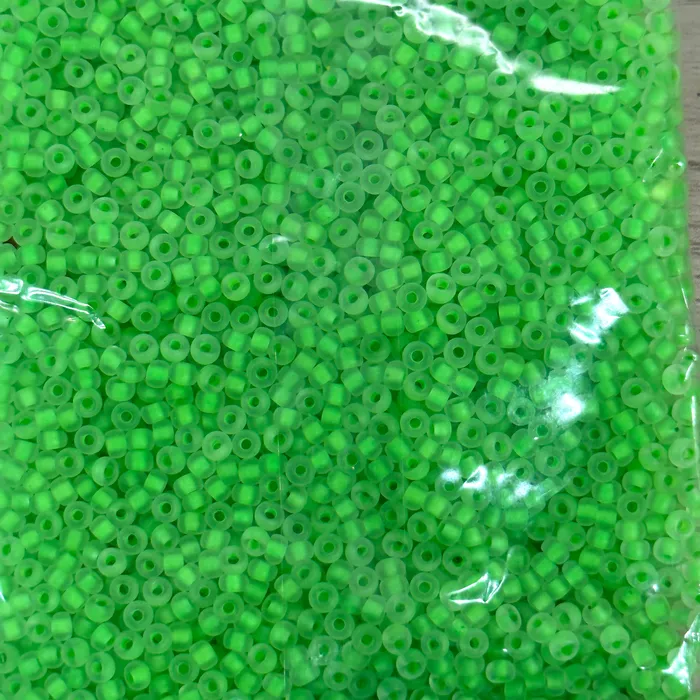 Rings Peppy Beads Preciosa Seed Beads 80 RocaillesRound Hole 100 gr 08756 Crystal Neon Green Lined Rings Peppy Beads Preciosa Seed Beads 80 RocaillesRound Hole 100 gr 08756 Crystal Neon Green Lined