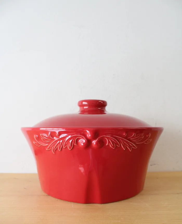 Rings Sur La Table Sur La Table Etched Red Round Stoneware Covered Dish