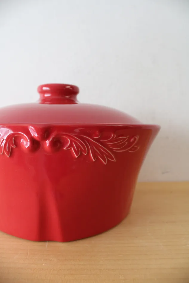 Rings Sur La Table Sur La Table Etched Red Round Stoneware Covered Dish