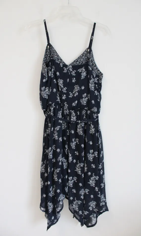 Rings Xhilaration Xhilaration Navy Floral Dress M