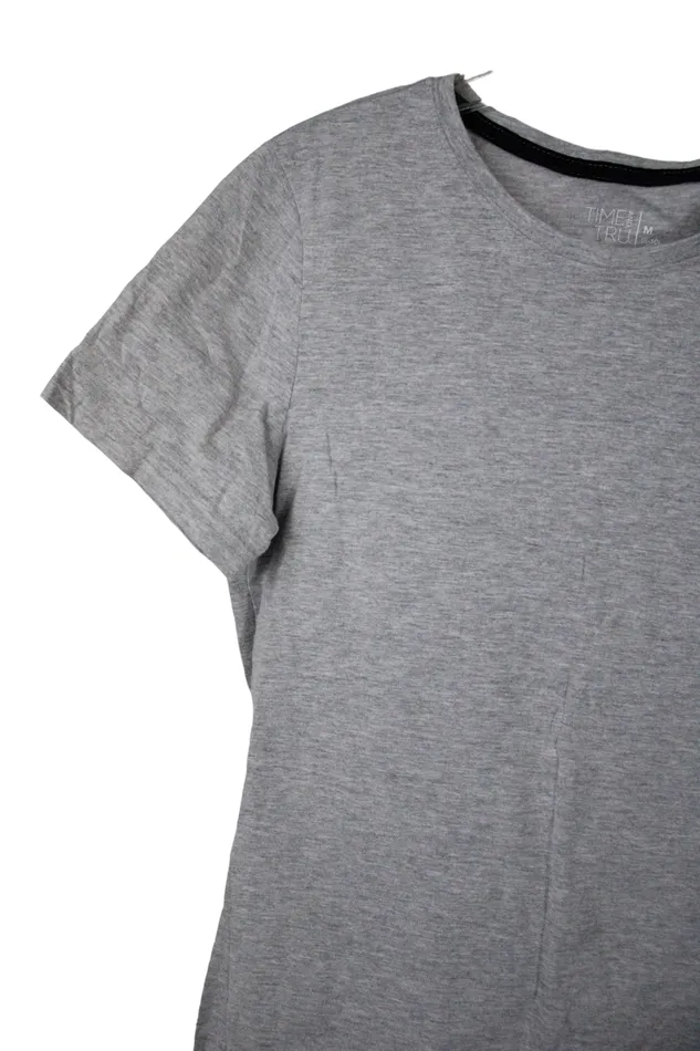 Time And Tru Time And Tru Gray Tee M Necklaces