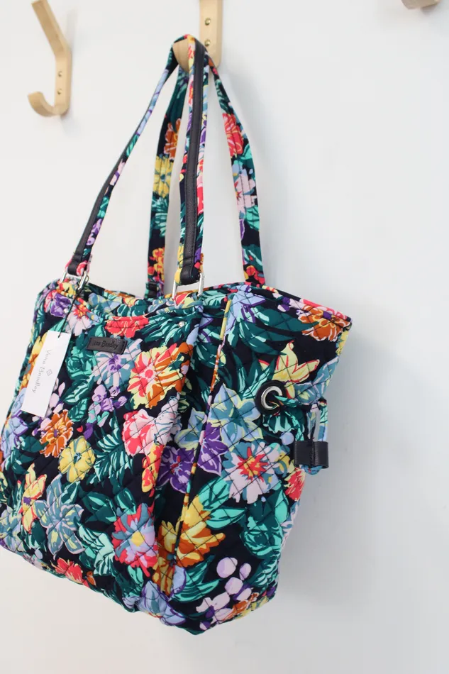 Vera Bradley Earrings NEW Vera Bradley Happy Blooms Glenna Satchel