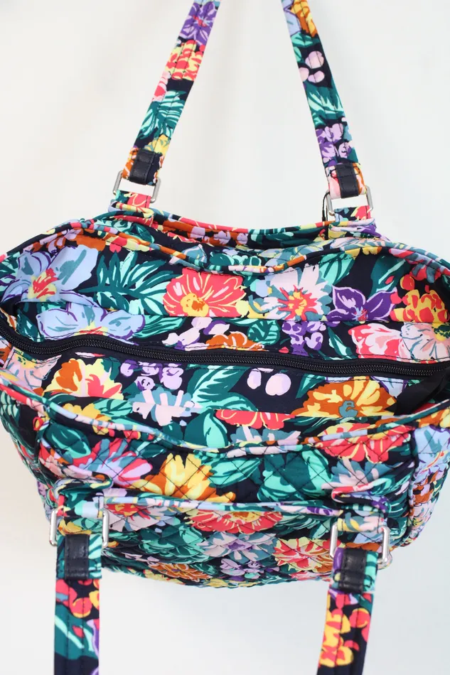 Vera Bradley Earrings NEW Vera Bradley Happy Blooms Glenna Satchel