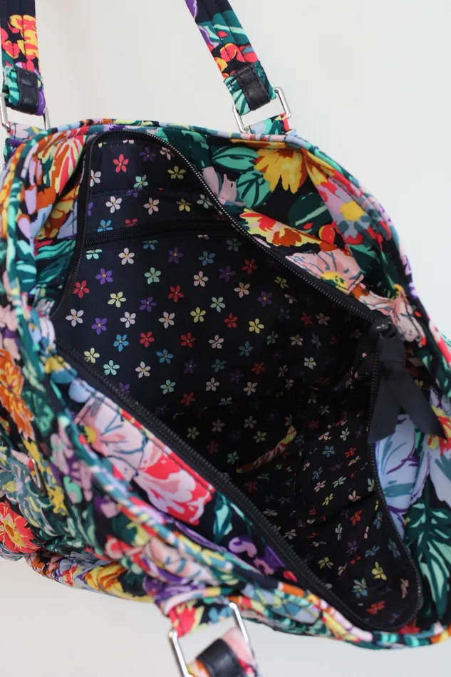 Vera Bradley Earrings NEW Vera Bradley Happy Blooms Glenna Satchel