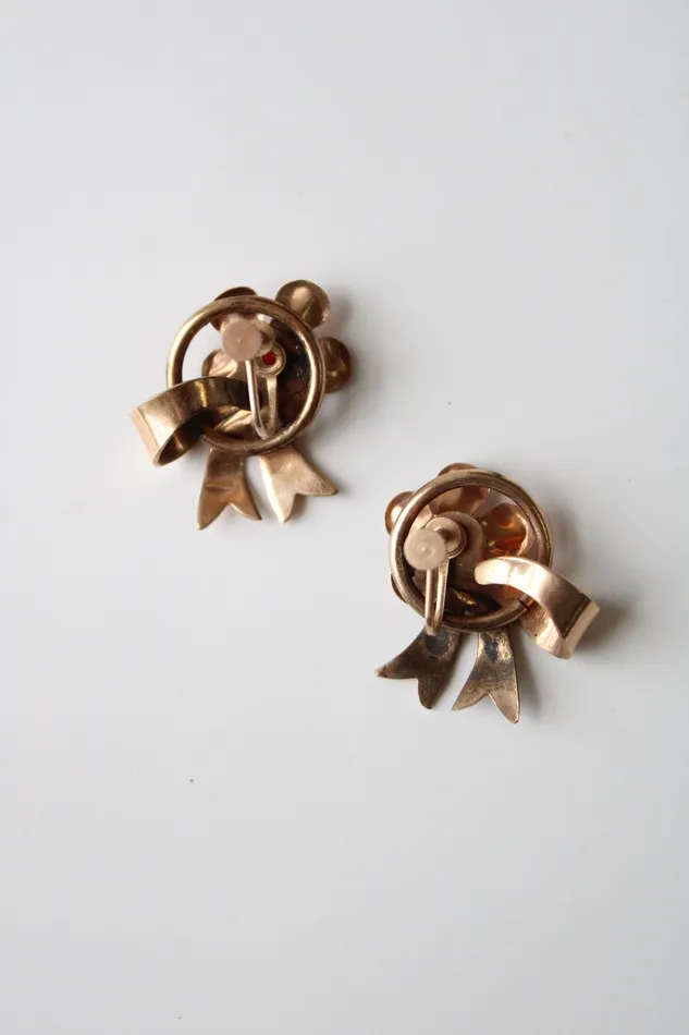 Vintage Flower Design Screwback Pink Stone Earrings Jubilee Thrift Earrings