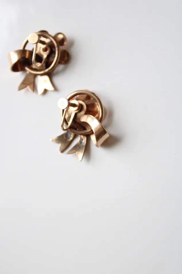 Vintage Flower Design Screwback Pink Stone Earrings Jubilee Thrift Earrings